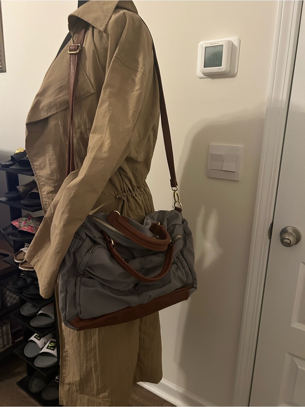 Steve Madden Women's Ruched Taupe Shoulder Bag with Brown Handles - Picture 4 of 7